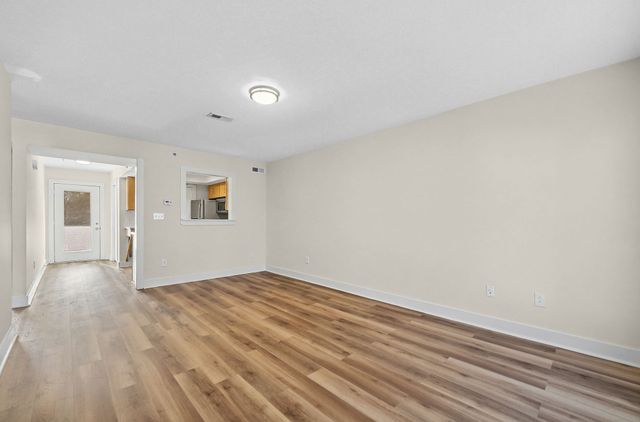 540 N 2nd St Unit 302, Clarksville, TN 37040