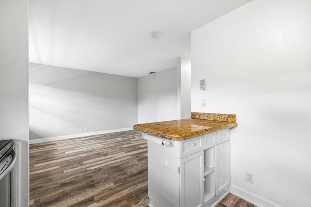 5162 NE 6th Avenue 317, Oakland Park, FL 33334