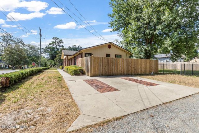 1684 PINEGROVE Avenue, Jacksonville, FL 32205