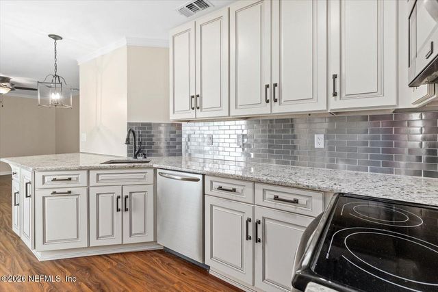 1684 PINEGROVE Avenue, Jacksonville, FL 32205