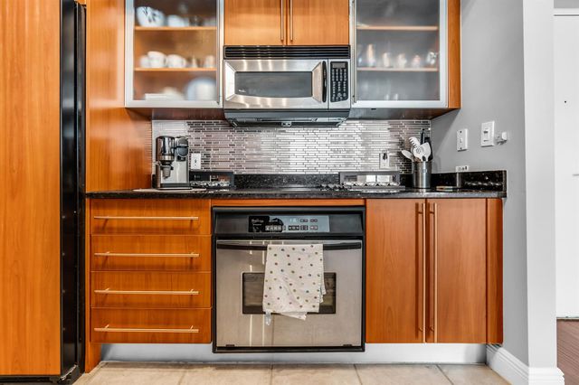 1551 N FLAGLER Drive 817, West Palm Beach, FL 33401