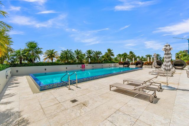 1551 N FLAGLER Drive 817, West Palm Beach, FL 33401