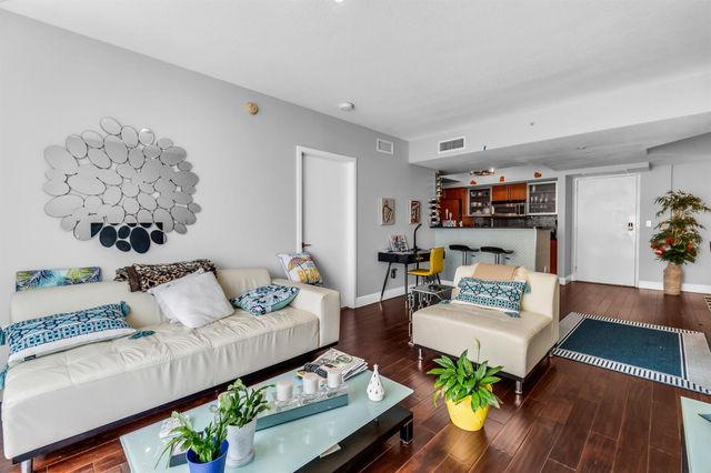 1551 N FLAGLER Drive 817, West Palm Beach, FL 33401