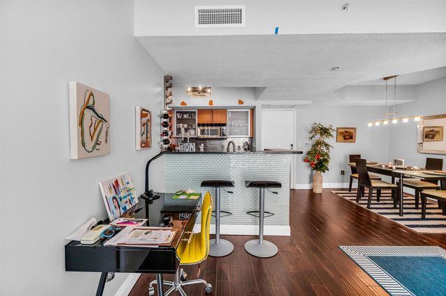 1551 N FLAGLER Drive 817, West Palm Beach, FL 33401
