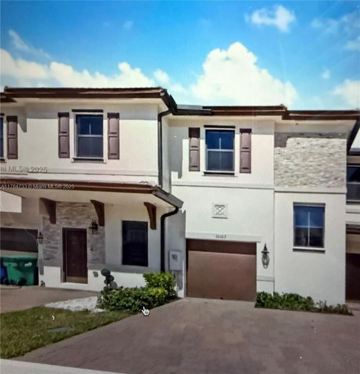 10226 SW 231st Ln, Miami, FL 33190