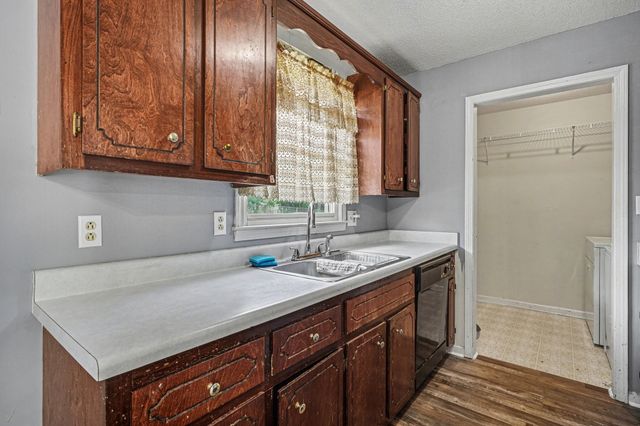 1057 Princeton Ct, Clarksville, TN 37042