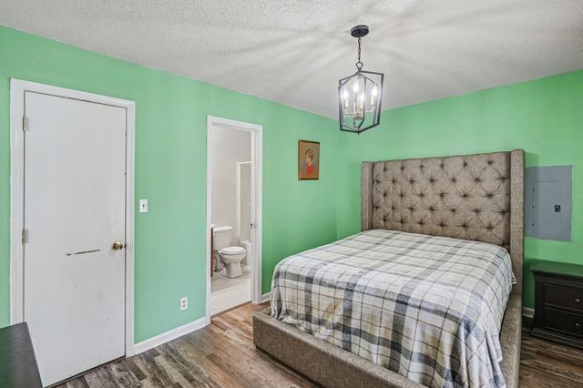 1057 Princeton Ct, Clarksville, TN 37042