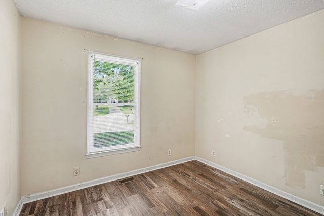 1057 Princeton Ct, Clarksville, TN 37042