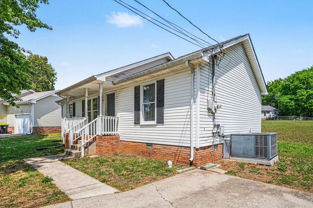 1057 Princeton Ct, Clarksville, TN 37042