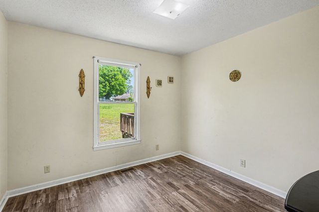 1057 Princeton Ct, Clarksville, TN 37042