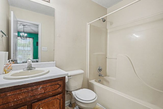 1057 Princeton Ct, Clarksville, TN 37042