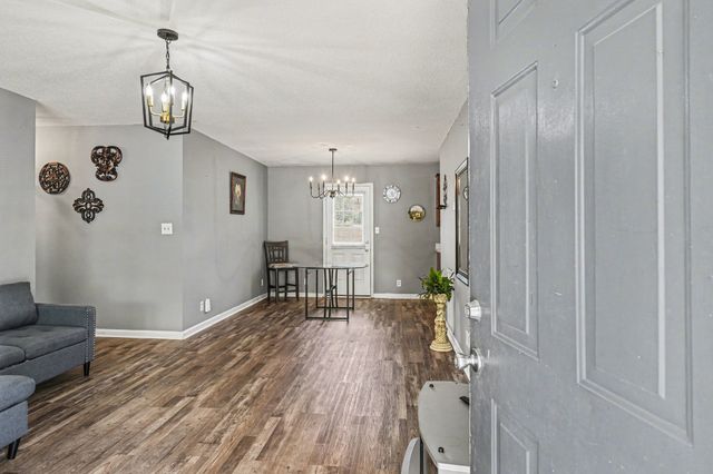 1057 Princeton Ct, Clarksville, TN 37042