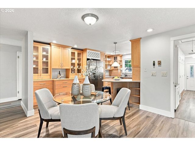 1531 S DOGWOOD St, Cornelius, OR 97113