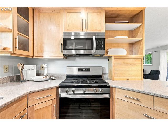 1531 S DOGWOOD St, Cornelius, OR 97113