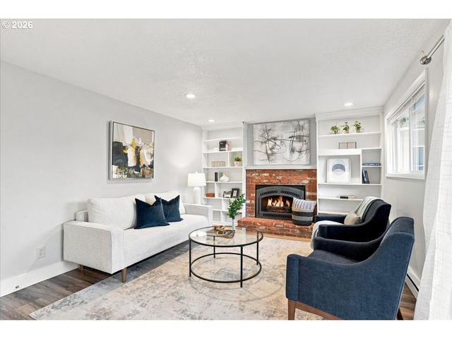 1531 S DOGWOOD St, Cornelius, OR 97113