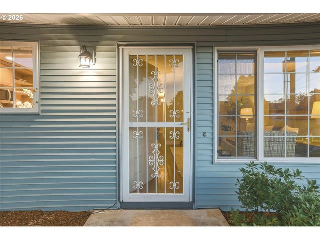 1531 S DOGWOOD St, Cornelius, OR 97113
