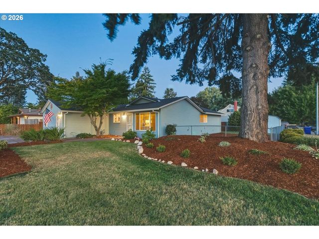 1531 S DOGWOOD St, Cornelius, OR 97113
