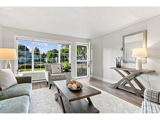 1531 S DOGWOOD St, Cornelius, OR 97113