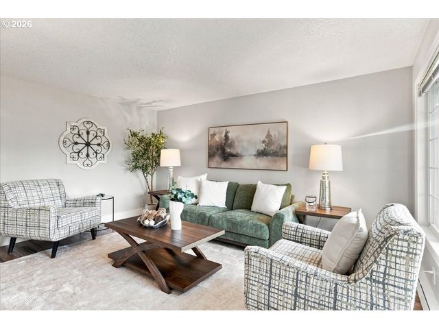 1531 S DOGWOOD St, Cornelius, OR 97113