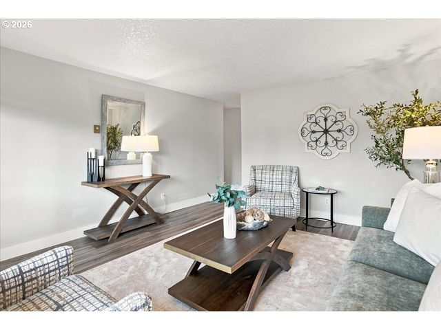 1531 S DOGWOOD St, Cornelius, OR 97113