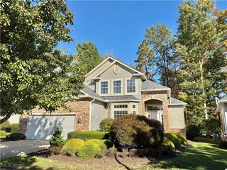 11307 S Forest Drive, Concord, OH 44077