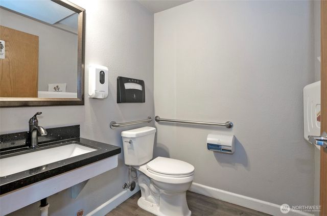 9124 Gravelly Lake Drive SW, Lakewood, WA 98499