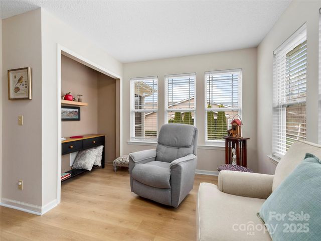 3901 Wood Duck Way, Hendersonville, NC 28792