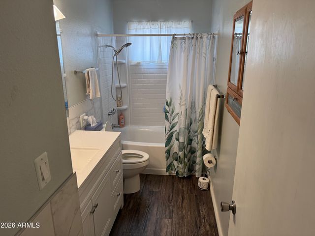 5832 E COLBY Street, Mesa, AZ 85205