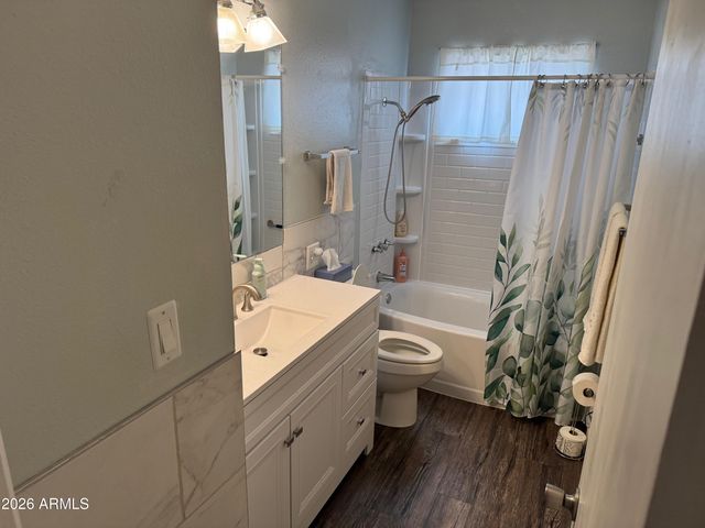 5832 E COLBY Street, Mesa, AZ 85205