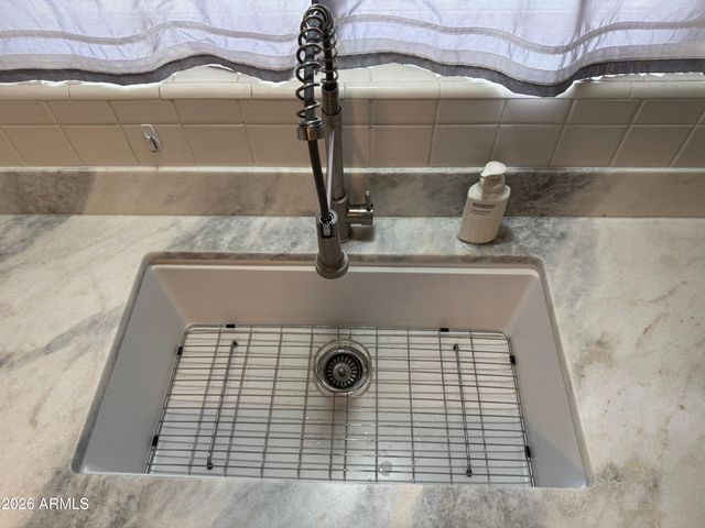 5832 E COLBY Street, Mesa, AZ 85205