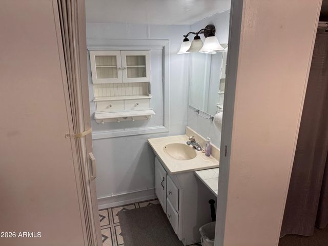 5832 E COLBY Street, Mesa, AZ 85205