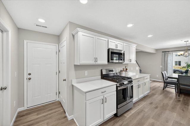 8824 Riverstone Avenue NE, Monticello, MN 55362
