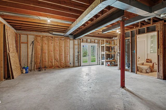 28810 Coulter Street, Edwardsburg, MI 49112