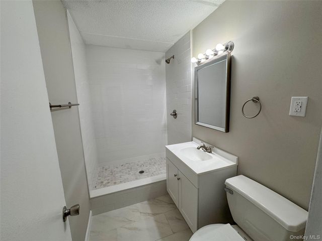 160 Academy Street 9G, Poughkeepsie, NY 12601