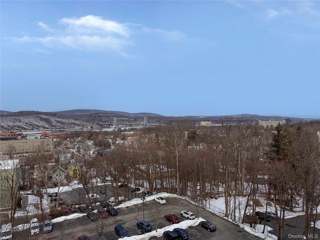 160 Academy Street 9G, Poughkeepsie, NY 12601