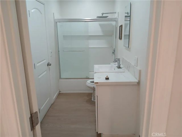 112 E Pine Street, Santa Ana, CA 92701