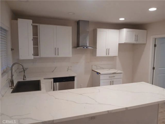 112 E Pine Street, Santa Ana, CA 92701