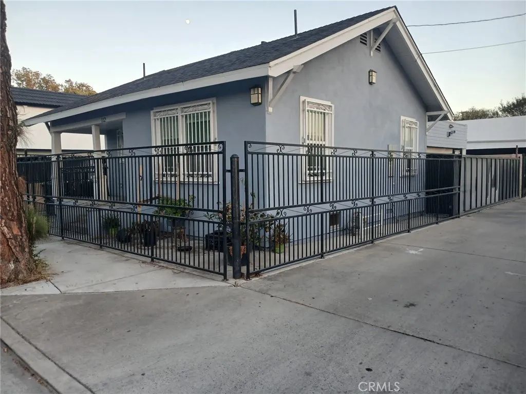 112 E Pine Street, Santa Ana, CA 92701