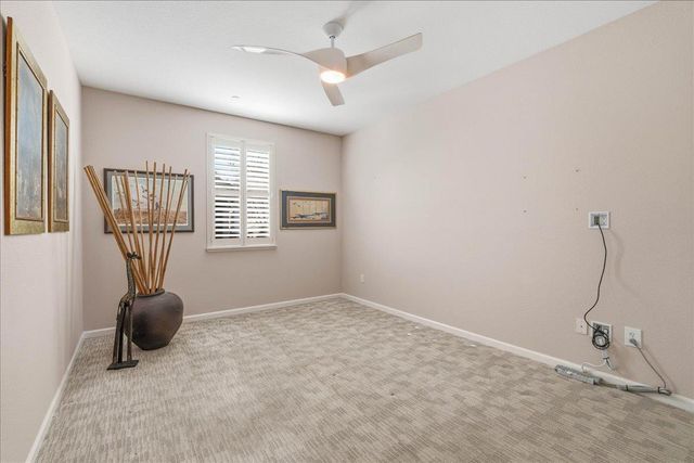 1281 Marseille Ln, Roseville, CA 95747