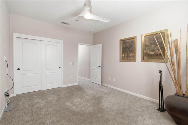 1281 Marseille Ln, Roseville, CA 95747