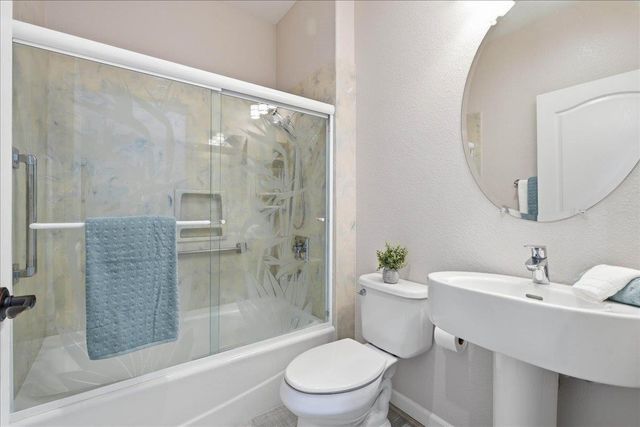 1281 Marseille Ln, Roseville, CA 95747