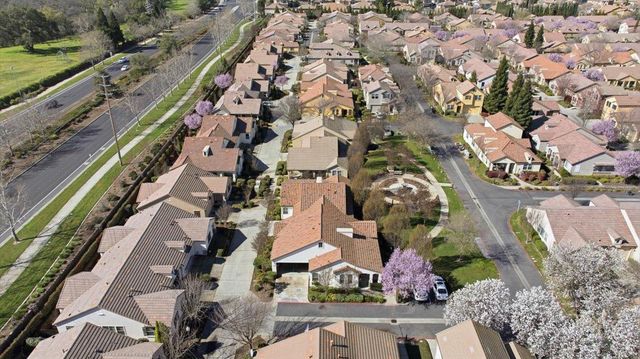 1281 Marseille Ln, Roseville, CA 95747