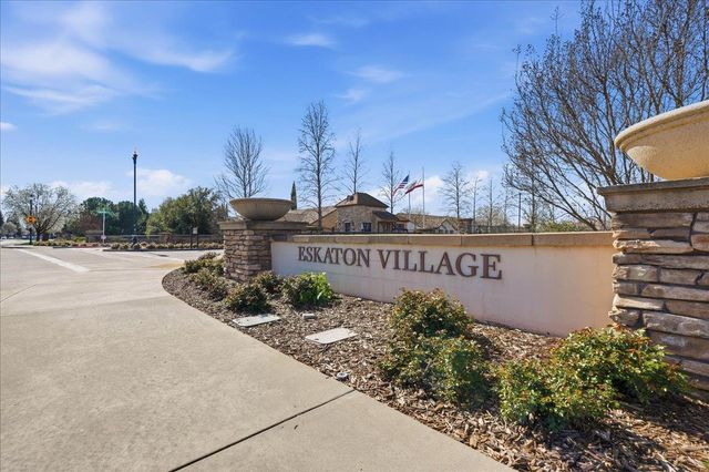 1281 Marseille Ln, Roseville, CA 95747