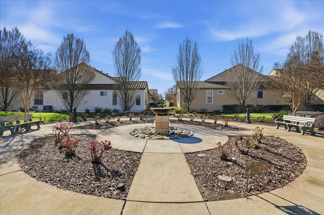 1281 Marseille Ln, Roseville, CA 95747