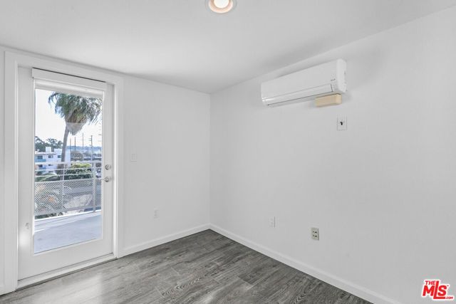 4980 S Centinela Avenue 8, Los Angeles, CA 90066