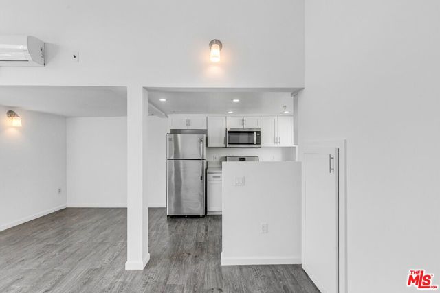 4980 S Centinela Avenue 8, Los Angeles, CA 90066