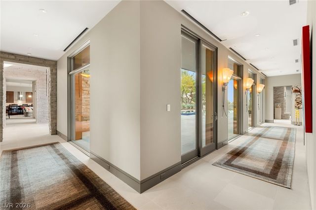 66 Golf Estates Drive, Las Vegas, NV 89141