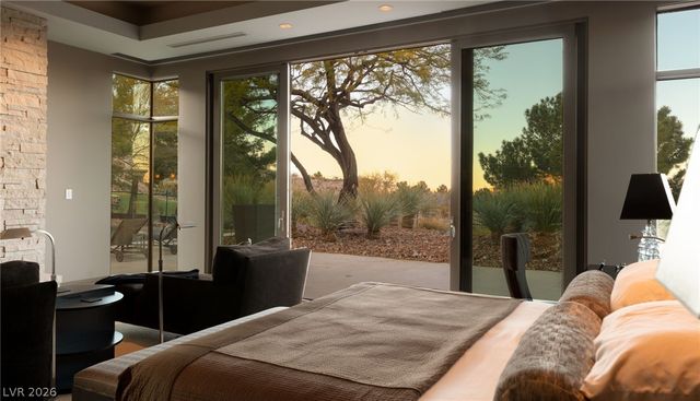 66 Golf Estates Drive, Las Vegas, NV 89141