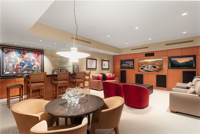 66 Golf Estates Drive, Las Vegas, NV 89141