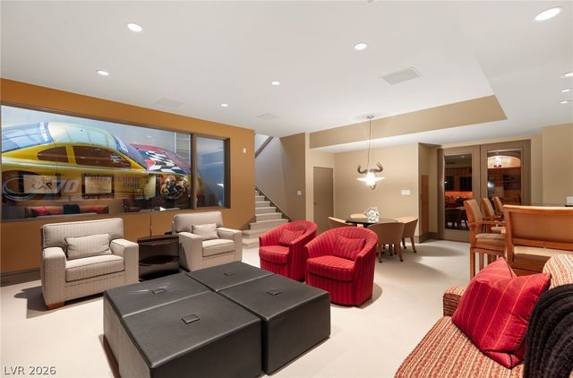 66 Golf Estates Drive, Las Vegas, NV 89141